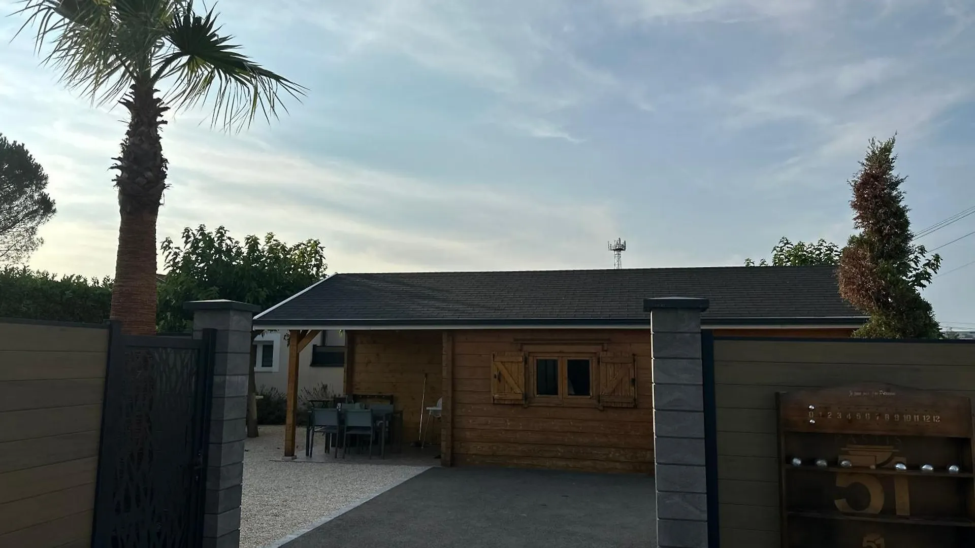 Magnifique Chalet Aux Portes De La Drome Saint-Rambert-d'Albon 0*,  France